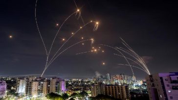 Viral Iron Dome Malfungsi, Rudal Israel Balik Arah dan Hantam Rumah Sakit di Tel Aviv