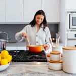 Deretan Zodiak Ini Pilih Memasak ketika Kesal agar Lebih Tenang