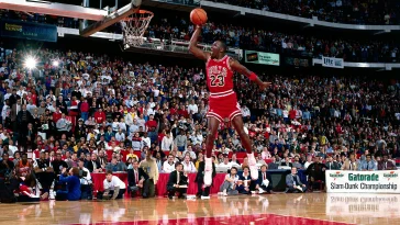 10 Pemain yang Pernah Hancurkan Ring Basket Saat Slam Dunk, Ada Michael Jordan!