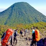 5 Gunung yang Ditutup untuk Pendaki saat Liburan Akhir Tahun 2024