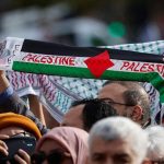 Demonstran di Paris: Gaza Tak Bisa Rayakan Natal