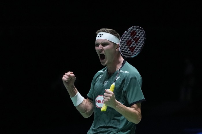 Viktor Axelsen Lempar Raket Usai Juara BWF World Tour Finals 2023, Segini Harga Raketnya!