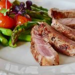 7 Tips Atur Makanan Lebih Sehat pada Liburan Akhir Tahun