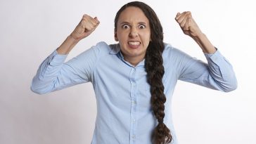 8 Tips Kontrol Emosi Marah, Coba Lakukan Olahraga