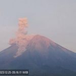 Gunung Semeru Kembali Erupsi dengan Kolom Letusan Setinggi 1 Kilometer