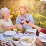 4 Zodiak Pandai Membawa Diri saat Bertemu Orang Tua Pasangan