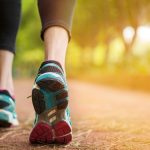 Mengenal Brisk Walking dan Manfaatnya untuk Tubuh