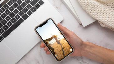 Makin Canggih, Hacker Bisa Gunakan Sensor Cahaya Ponsel untuk Mata-matai Pengguna