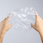 Pramugari Bagi Tips Pentingnya Shower Cap Selama Menginap di Hotel
