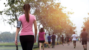 Hindari 5 Kesalahan Umum Ini Ketika Melakukan Brisk Walking