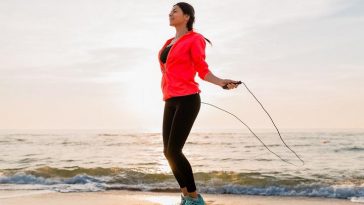 Deretan Manfaat Lompat Tali bagi Otot dan Kesehatan