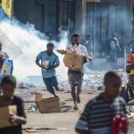 Papua Nugini Rusuh Akibat Gaji PNS Dipotong: 15 Orang Tewas, Penjarahan Meluas