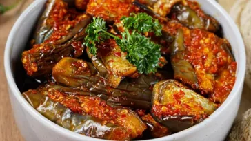 Resep Balado Terong Hijau, Cocok untuk Lalapan yang Pedas dan Gurih!