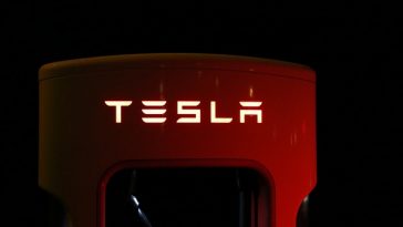 Tesla Recall 200 Ribu Mobil Listrik di AS, Ini Masalahnya!