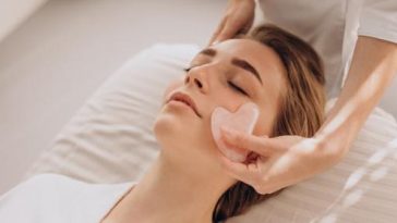 Gua Sha Bisa Tiruskan Wajah? Ini Faktanya