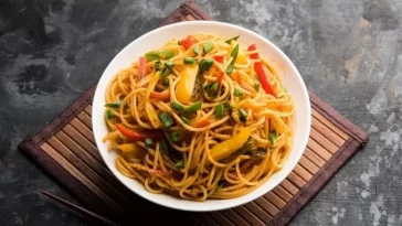 Resep Siu Mie atau Mi Panjang Umur yang Khas saat Imlek
