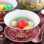 Asal Usul Tradisi Menyantap Tangyuan yang Mirip Wedang Ronde saat Cap Go Meh