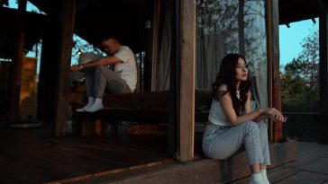 Tak Perlu Pakai Emosi, Ini 6 Cara Elegan Bikin Pasangan yang Berselingkuh Menyesal