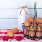 4 Cara Bedakan Telur Segar dan Telur Busuk, Apa Saja?