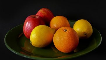 Apel Vs Jeruk, Mana yang Lebih Baik untuk Kesehatan?