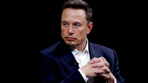 Elon Musk Dikabarkan Mulai Rancang Aplikasi Tesla untuk Apple Watch