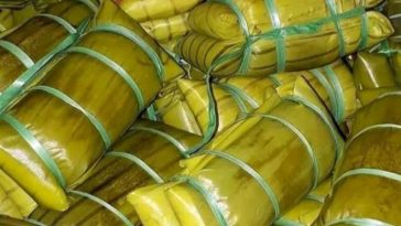 Mengenal Buras, Makanan Khas Bugis yang Mirip dengan Ketupat