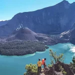 5 Syarat Naik Gunung Rinjani dan Cara Daftar Pendakiannya