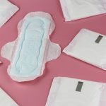 Benarkah Sering Konsumsi Makanan Olahan Percepat Anak Perempuan Menstruasi?