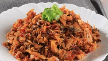 Resep Cakalang Suwir, Lauk yang Pedas dan Gurihnya Nikmat