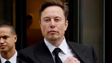 Pemegang Saham Tesla Setujui Bayar Gaji Elon Musk Rp907 T