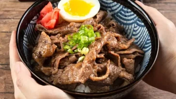 Bosan dengan Menu Itu-itu Saja? Coba 3 Resep Olahan Daging Ala Jepang Ini