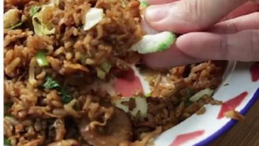 Resep Nasi Goreng Tek-tek ala Chef Devina Hermawan, Simpel dan Nagih!