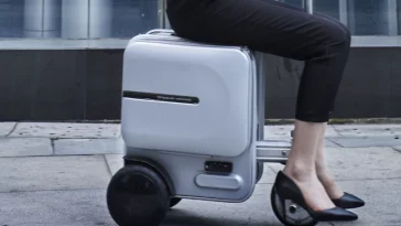 Koper Elektrik Tak Boleh Dikendarai Sembarangan di Jepang, Perlu SIM dan Helm