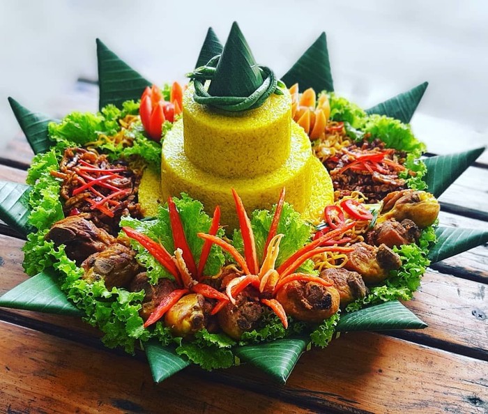 5 Kuliner Khas Indonesia yang Bawa Semangat Kemerdekaan, Nasi Tumpeng Salah Satunya!