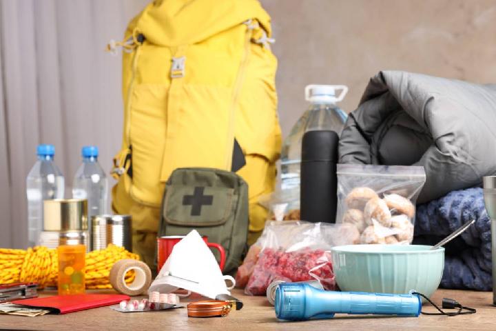 Mengenal Apa Itu Tas Siaga Bencana yang Penting Disiapkan dan Isinya