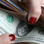 Tips Menyimpan Uang Tunai saat Liburan di Luar Negeri Agar Terhindar dari Copet