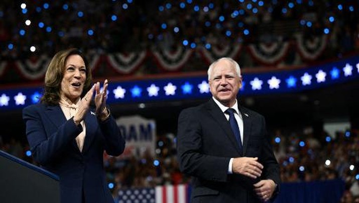 Kamala Harris Pilih Tim Walz sebagai Cawapresnya di Pemilu AS