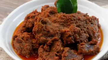 Resep Rendang Daging Sederhana yang Super Lezat, Cobain!