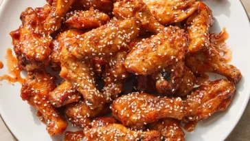 Resep Crispy Honey Sriracha Chicken Wings, Super Lezat!