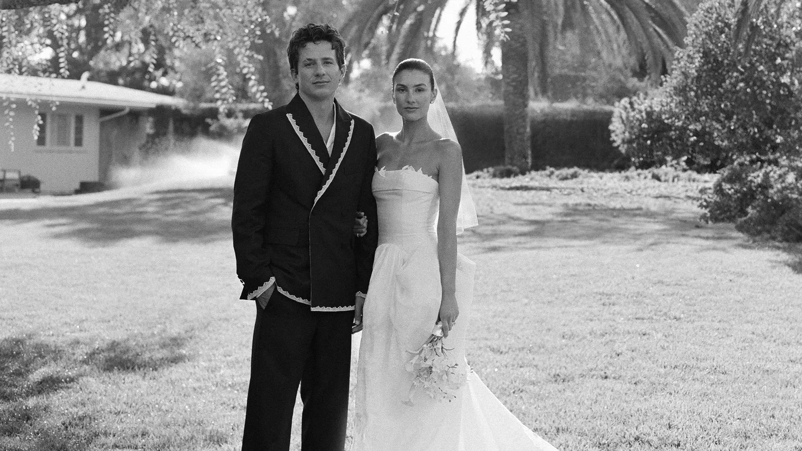 Charlie Puth Menikah dengan Brooke Sansone: Berjanji akan Mencintaimu Setiap Hari