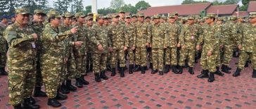 Peserta Pembekalan Kabinet Merah Putih Pakai Seragam Komcad, Apa Itu?