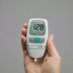 3 Cara Mudah Mengelola Diabetes selama Ramadan Agar Puasa Lancar