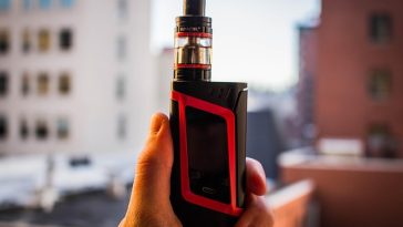 Setahun Ngevape, Wanita Ini Alami Paru-Paru Kolaps