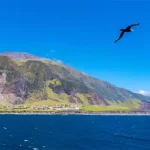 Inilah Pulau Paling Terpencil Berpenduduk di Dunia, Hanya Dihuni 250 Orang!