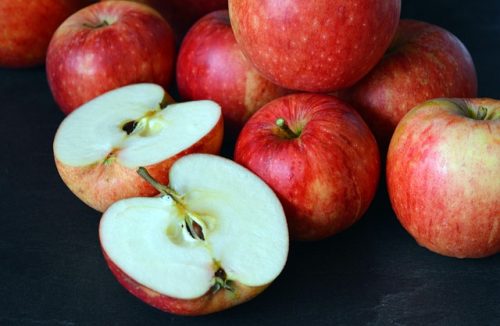 Inilah 5 Buah yang Lebih Baik Dimakan Tanpa Dikupas Kulitnya