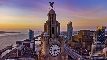 Menginap di Kota Liverpool, Turis Kini Harus Bayar Pajak Rp44 Ribu