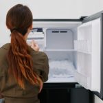 10 Benda Ini Tidak Boleh Ditaruh di Atas Kulkas, Bisa Bahaya!