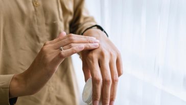 6 Cara Pertolongan Pertama Atasi Kulit Melepuh Akibat Terkena Setrika Panas