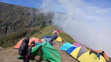 Jalur Pendakian Gunung Rinjani Ditutup Sementara, Ini Alasannya!