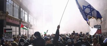 Polling: Warga Israel Takut Bepergian ke Luar Negeri Usai Dikecam Dunia